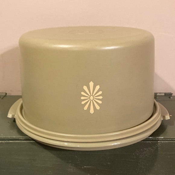 Tupperware Kitchen Vintage Tupperware Cake Holder Poshmark